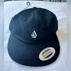 [NWT] Volcom Baseball Hat